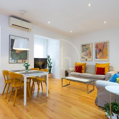 Bonito Apartamento Cerca De La Sagrada Familia Barcellona Esterno foto