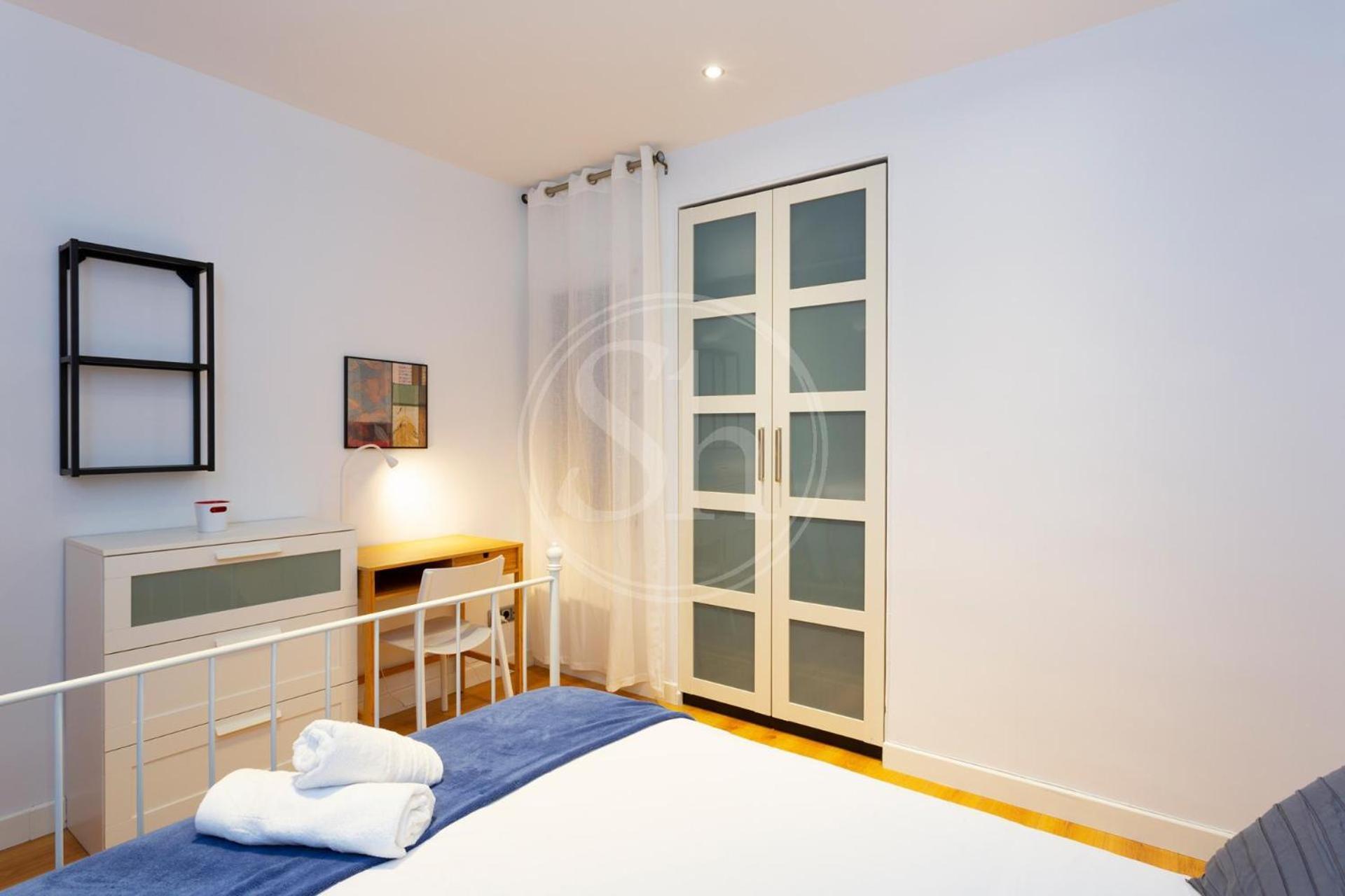 Bonito Apartamento Cerca De La Sagrada Familia Barcellona Esterno foto