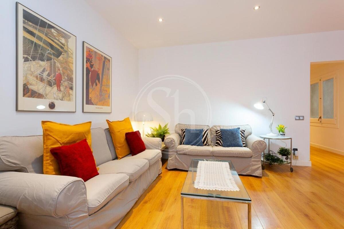 Bonito Apartamento Cerca De La Sagrada Familia Barcellona Esterno foto